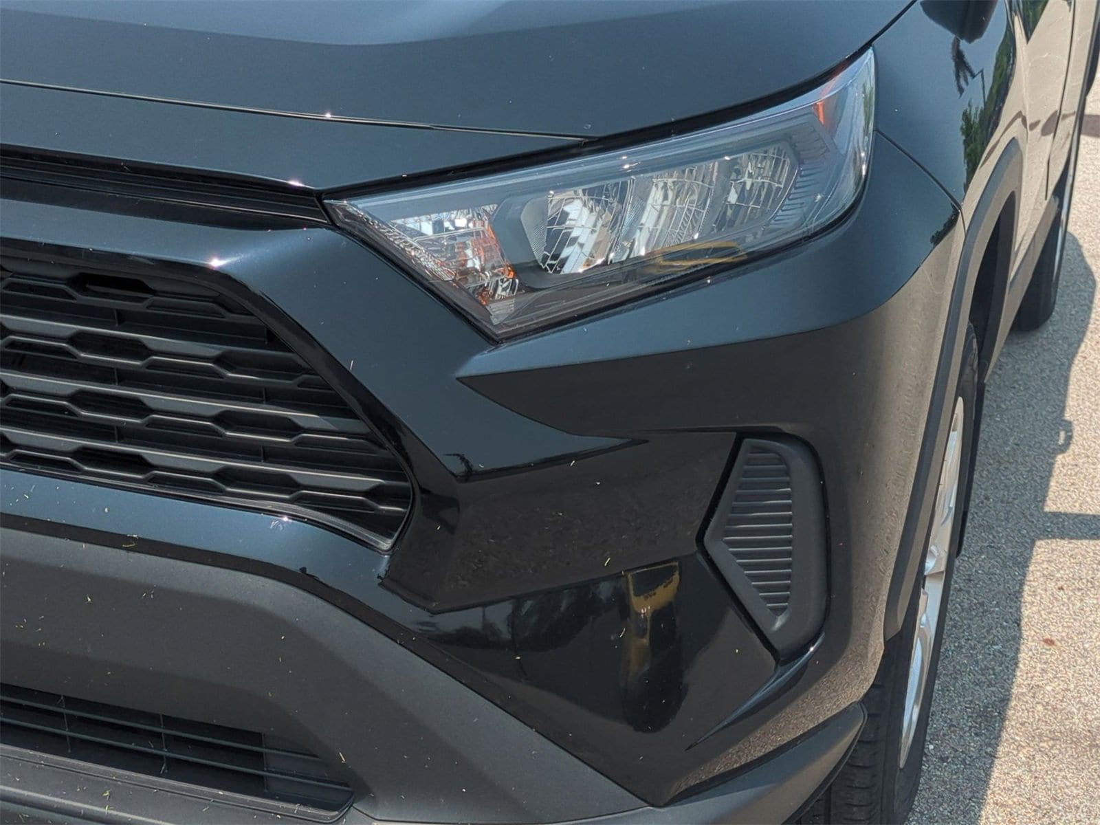 Thumbnail: 2022 Toyota RAV4 - 11