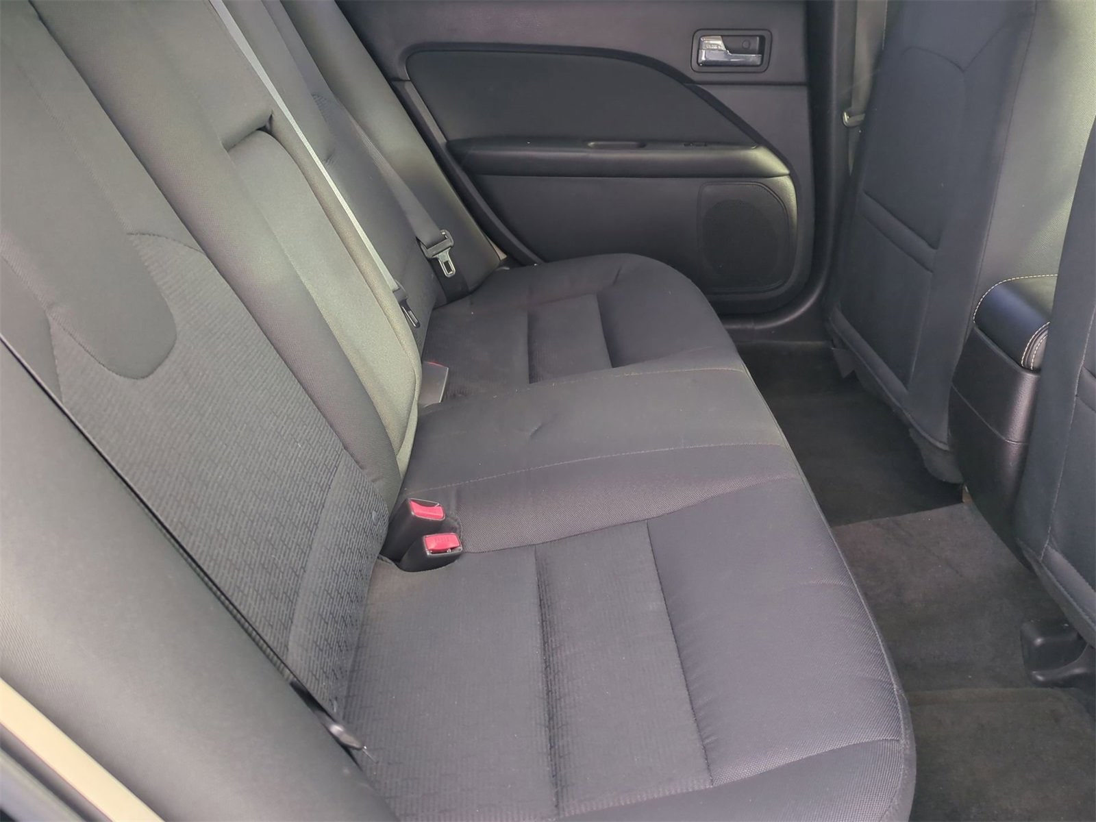 Thumbnail: 2012 Ford Fusion - 21