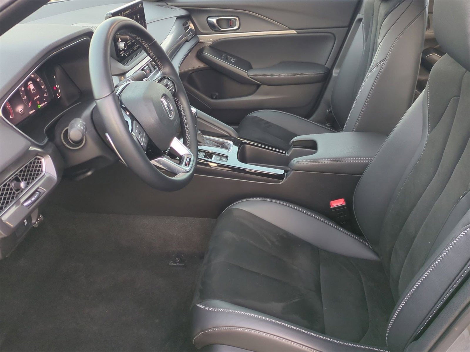 Thumbnail: 2023 Acura Integra - 17