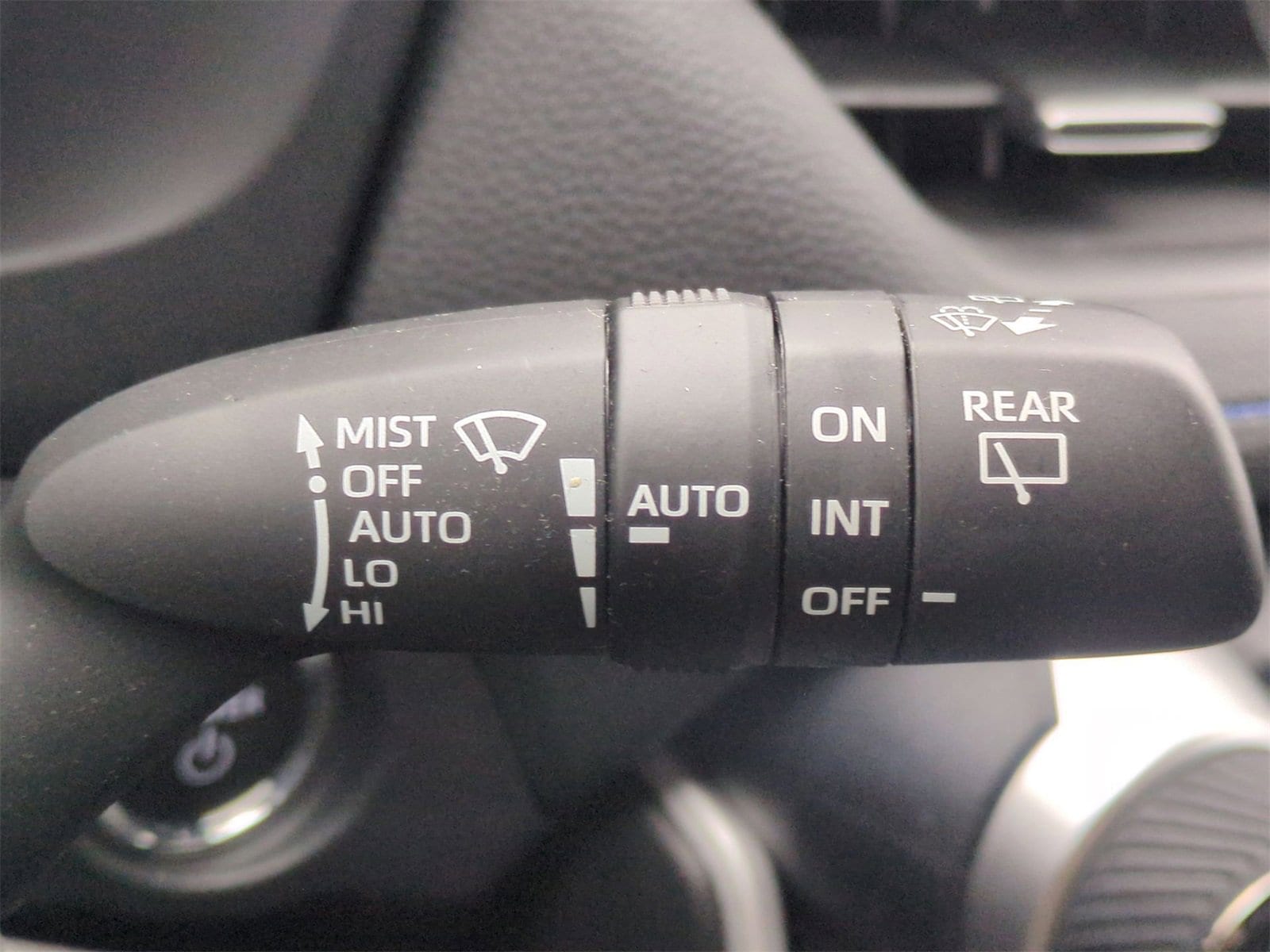 Thumbnail: 2024 Toyota RAV4 - 27