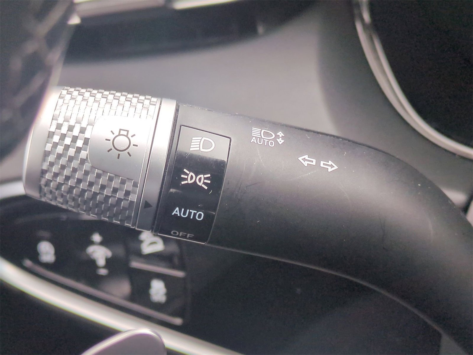 Thumbnail: 2025 Genesis GV70 - 26