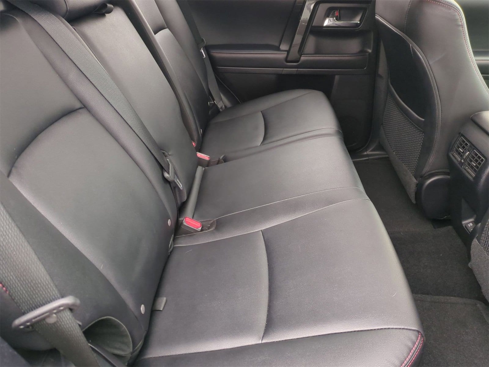 Thumbnail: 2022 Toyota 4Runner - 21