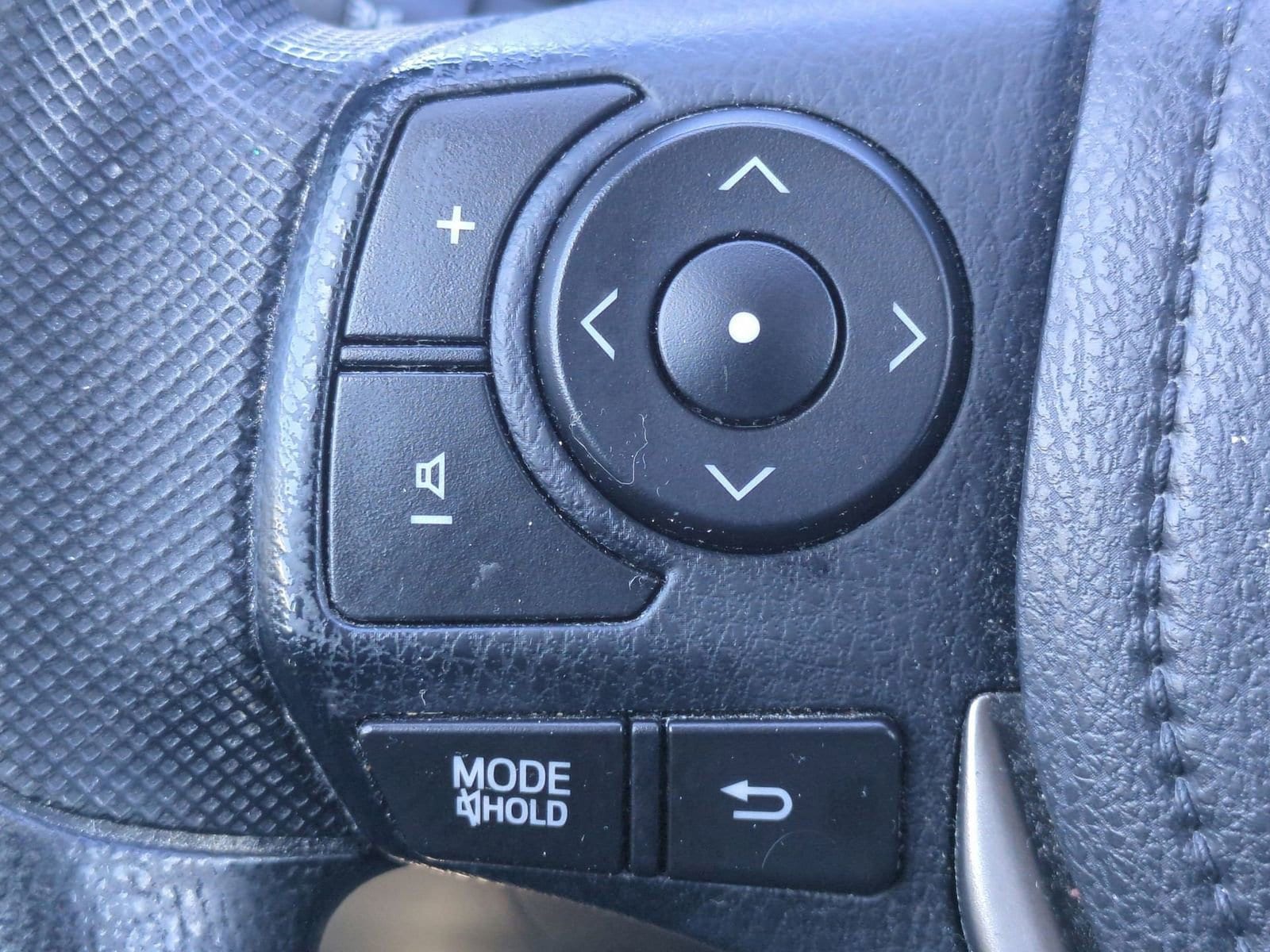 Thumbnail: 2015 Toyota RAV4 - 23