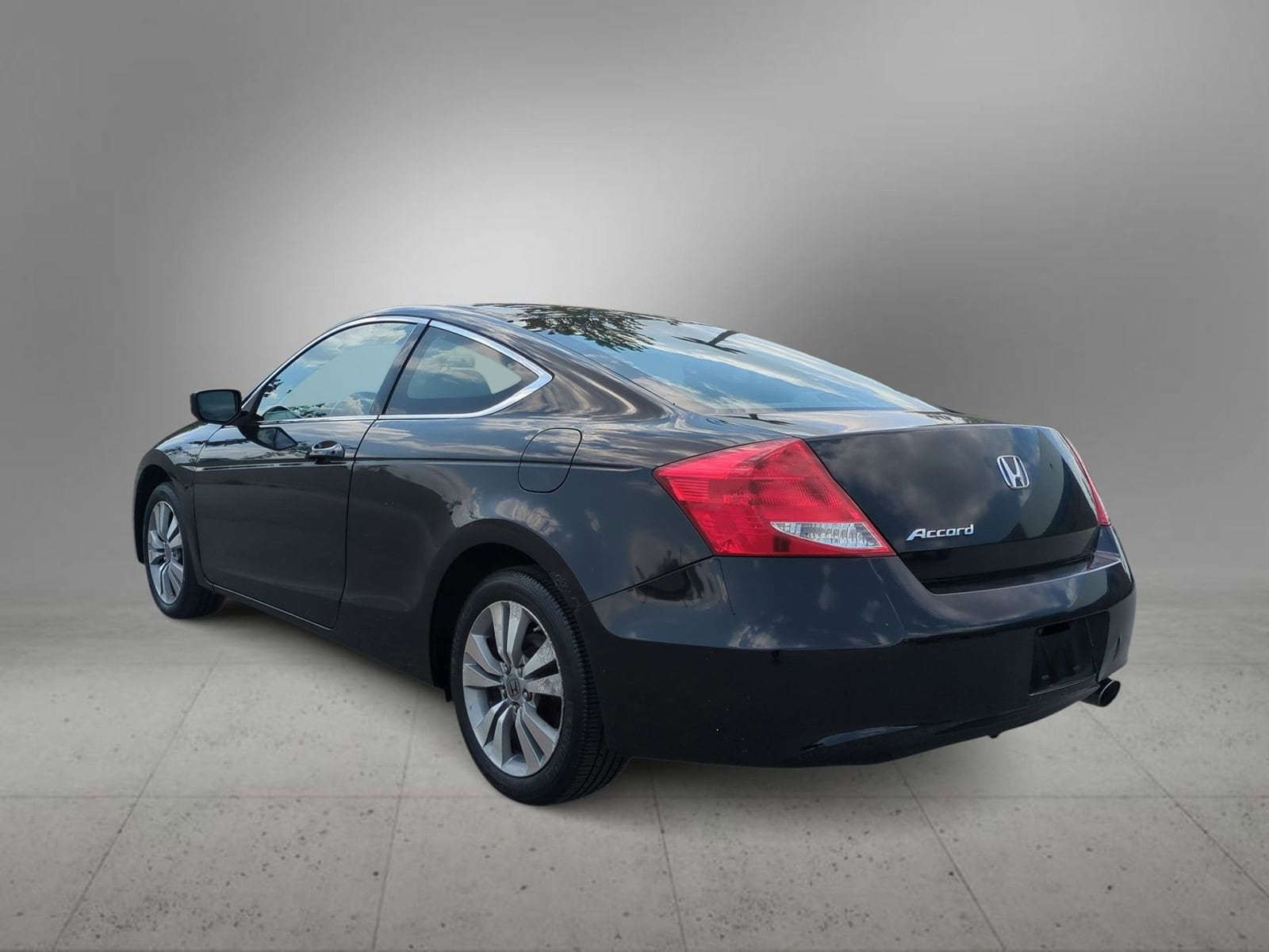 Thumbnail: 2011 Honda Accord - 6