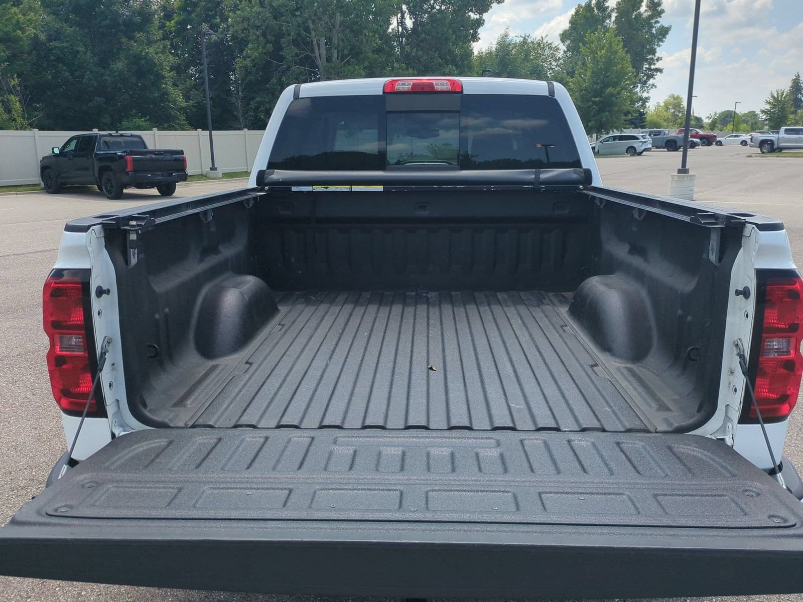 Thumbnail: 2014 Chevrolet Silverado 1500 - 32