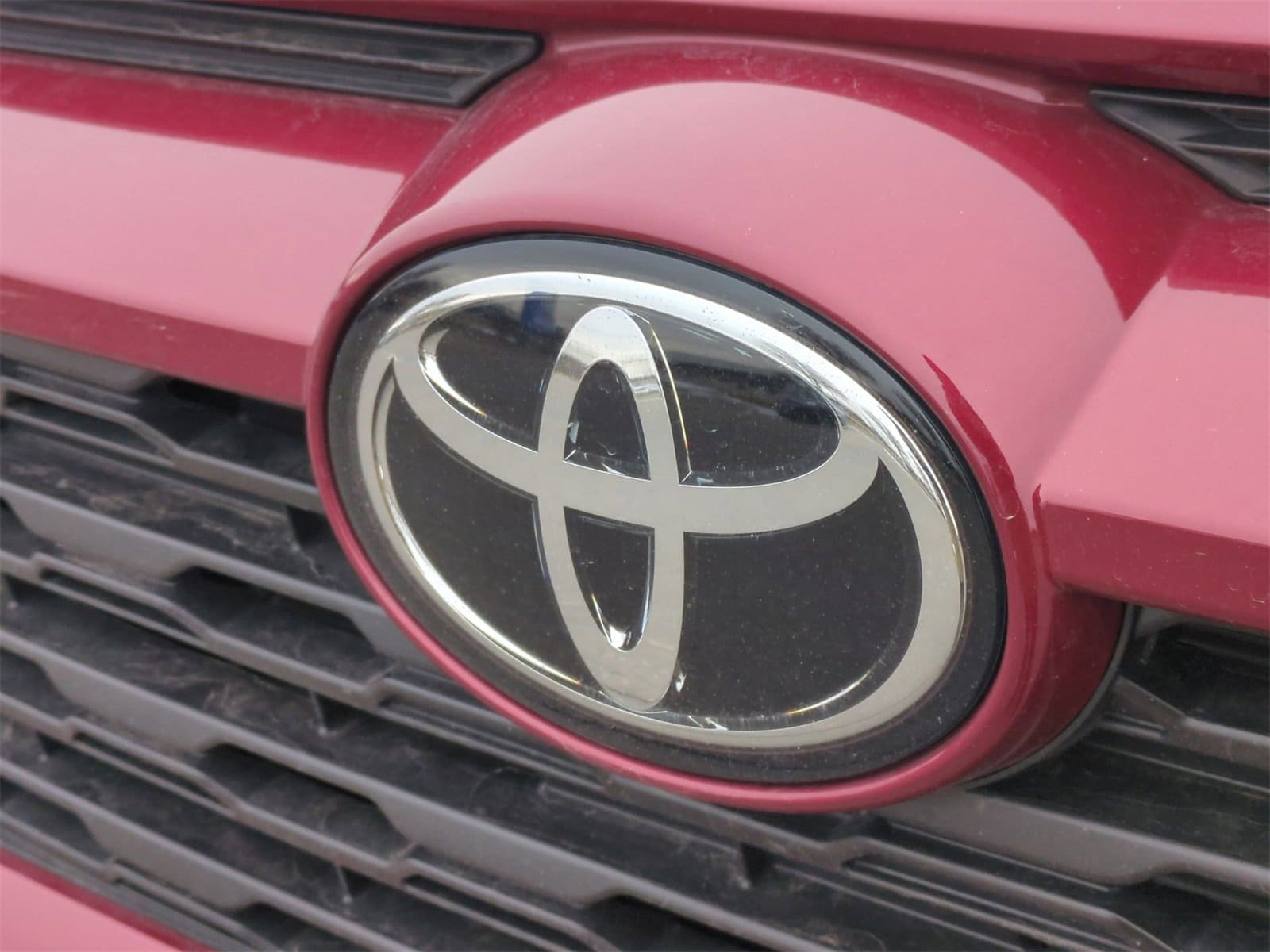 Thumbnail: 2025 Toyota RAV4 - 12