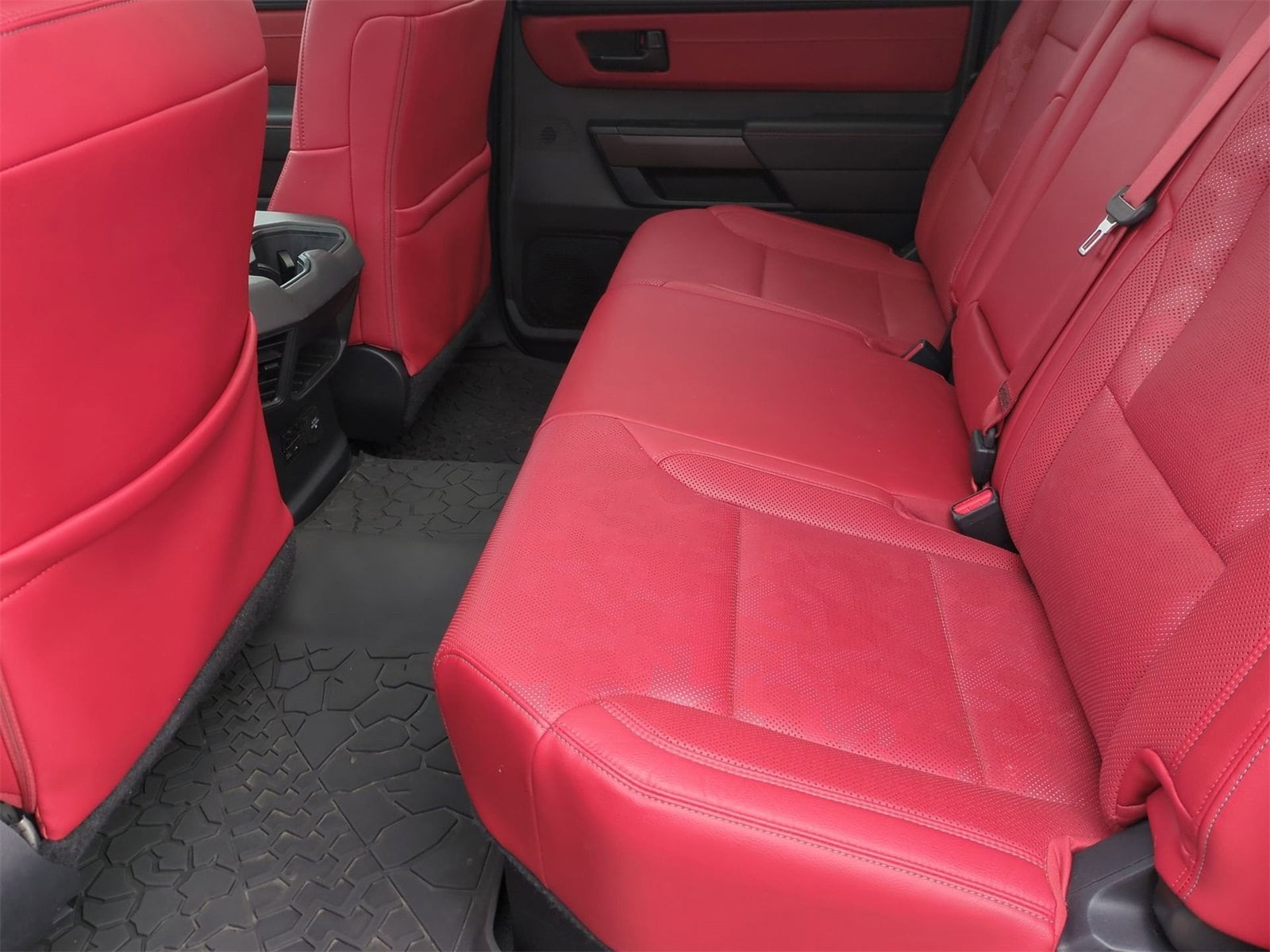 Thumbnail: 2022 Toyota Tundra - 20