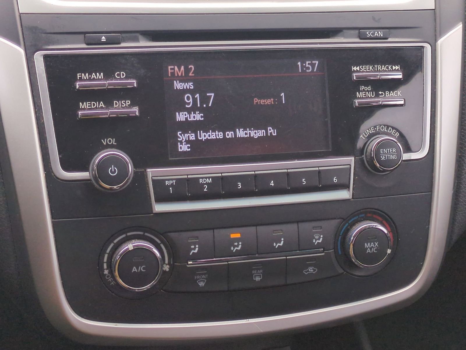 Thumbnail: 2018 Nissan Altima - 27