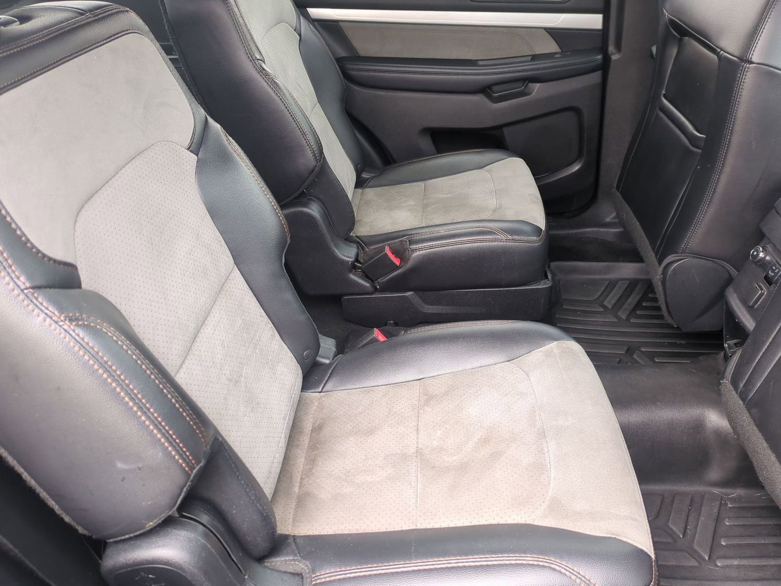 Thumbnail: 2017 Ford Explorer - 21