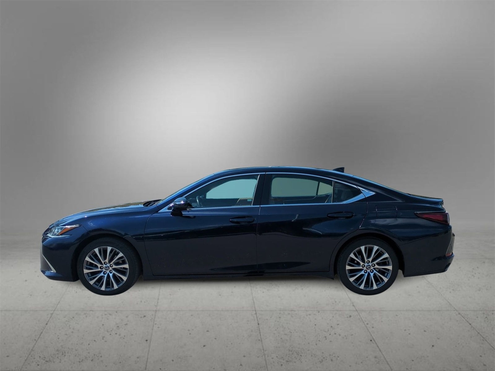 Thumbnail: 2019 Lexus ES - 5