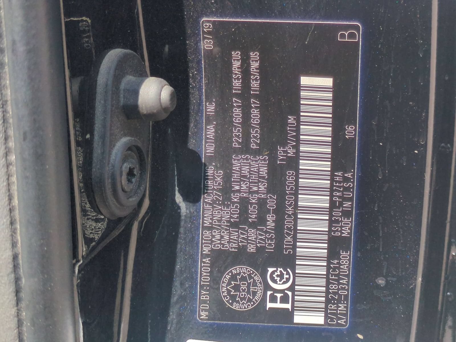 Thumbnail: 2019 Toyota Sienna - 33