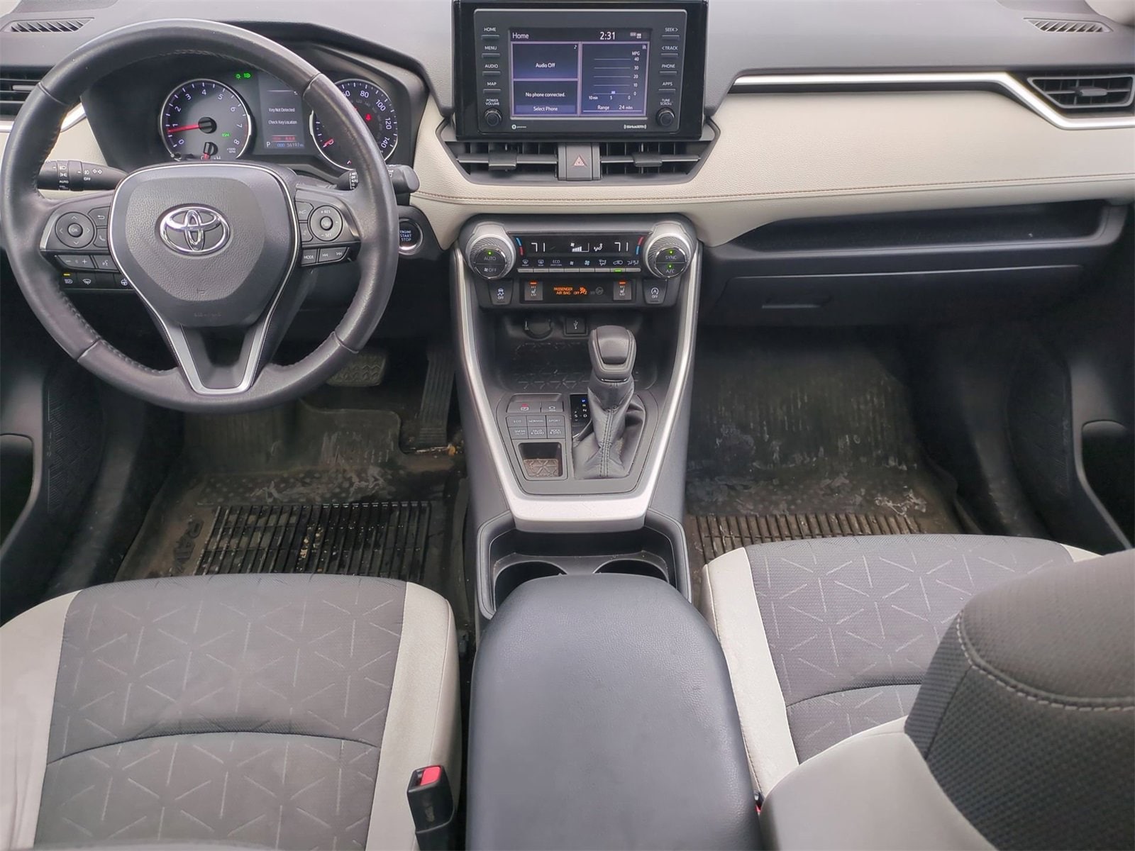 Thumbnail: 2021 Toyota RAV4 - 15