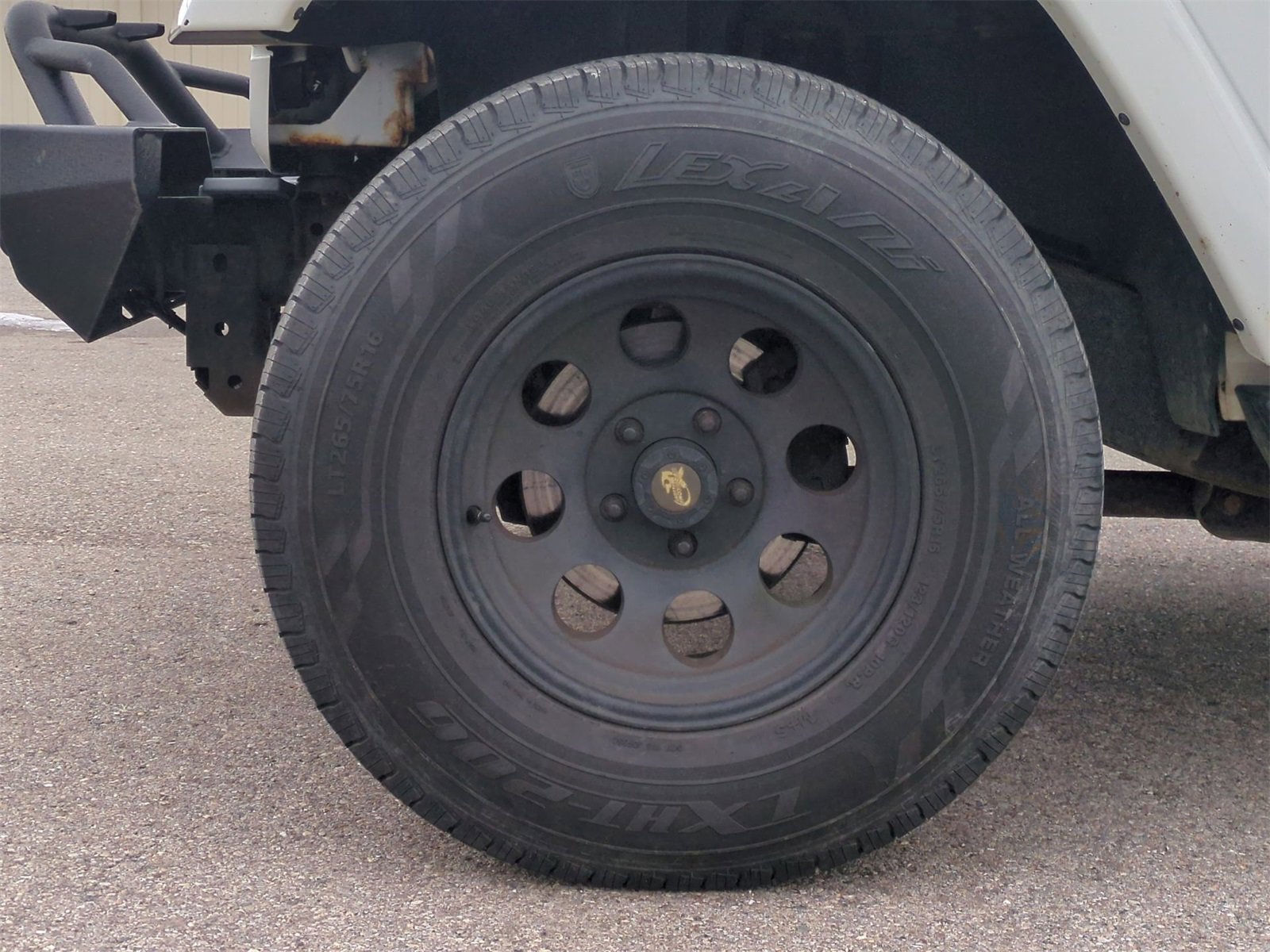 Thumbnail: 2015 Jeep Wrangler - 14