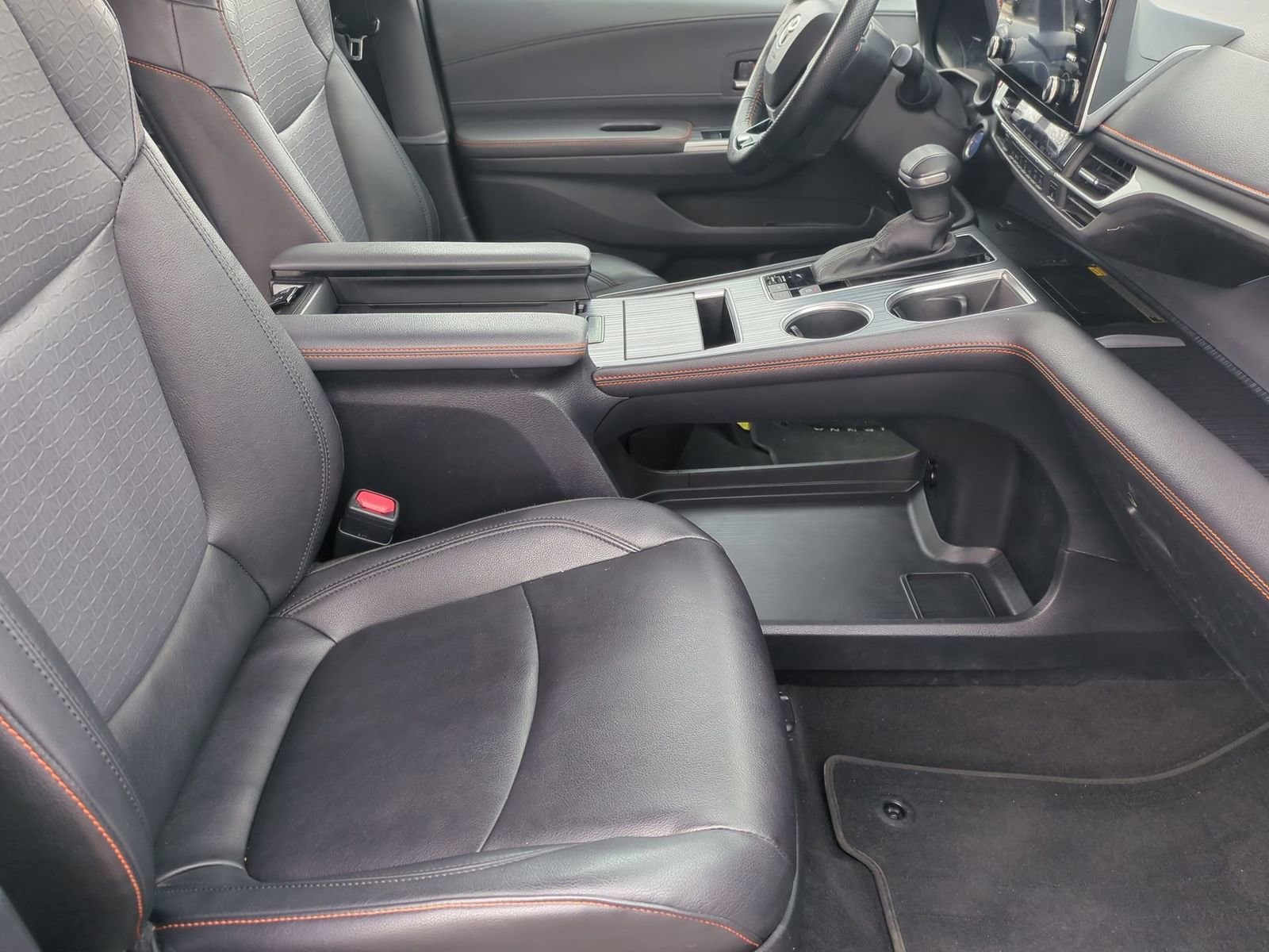 Thumbnail: 2023 Toyota Sienna - 23