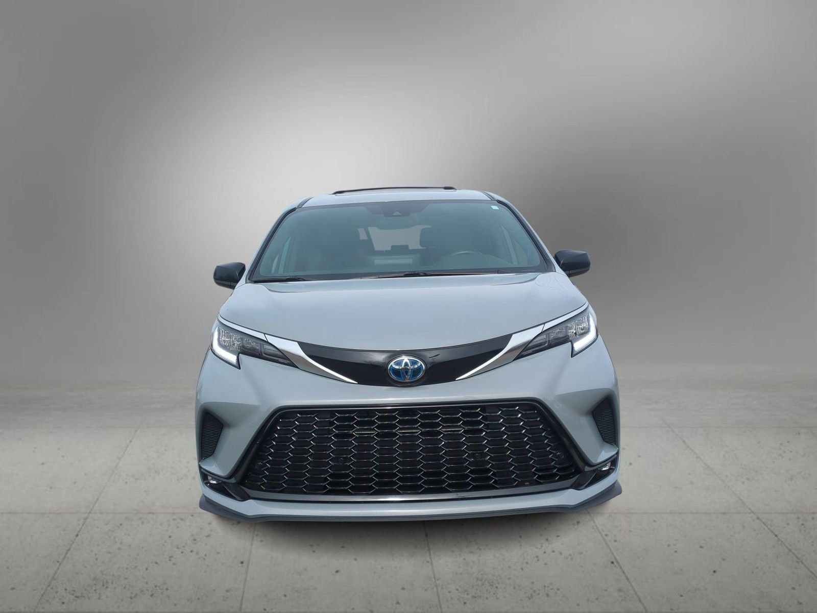 Thumbnail: 2023 Toyota Sienna - 3