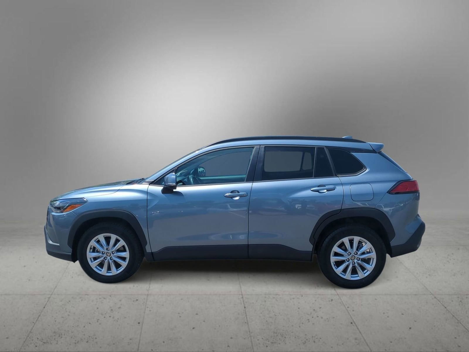 Thumbnail: 2023 Toyota Corolla Cross - 5