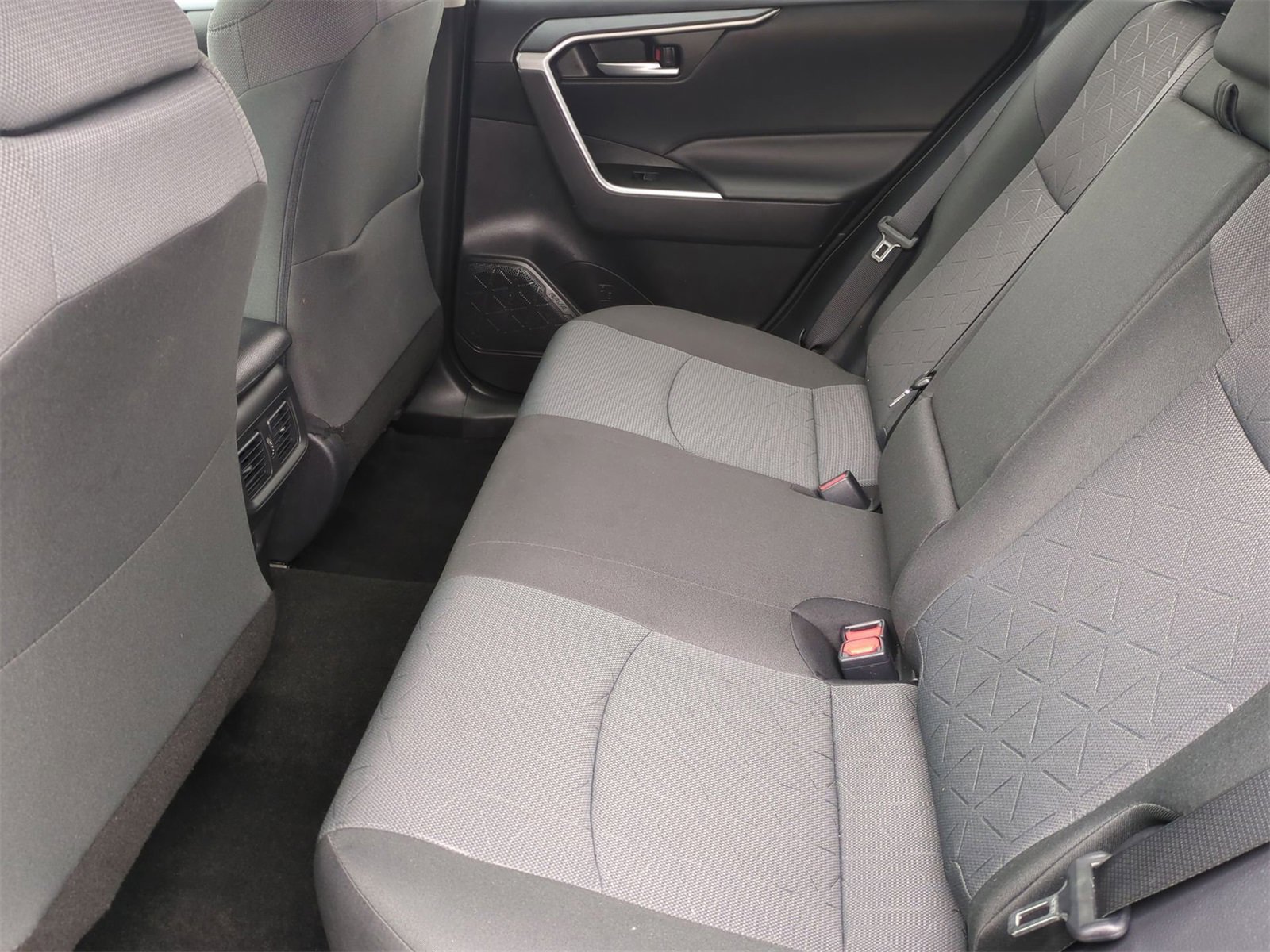 Thumbnail: 2025 Toyota RAV4 - 19