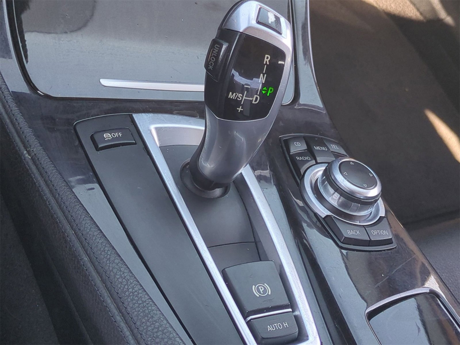 Thumbnail: 2011 BMW 5 Series - 30