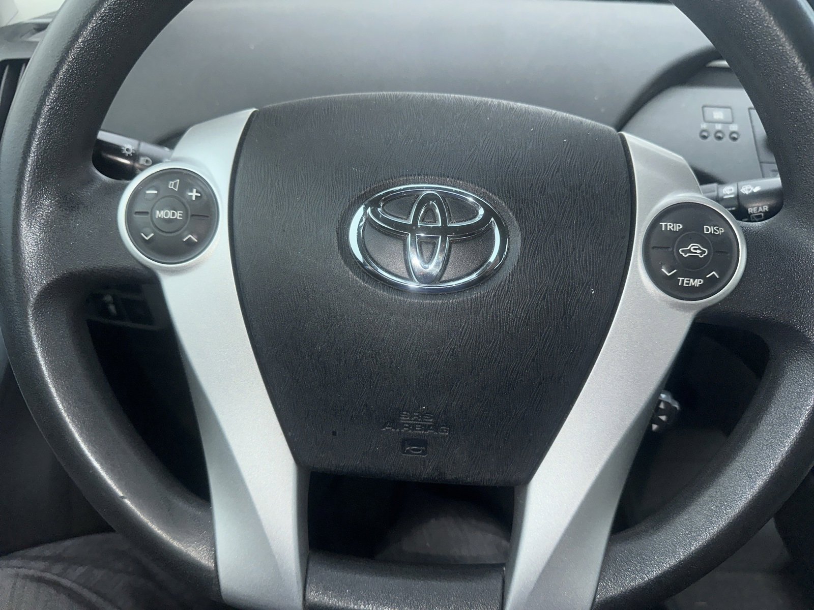 Thumbnail: 2011 Toyota Prius - 6