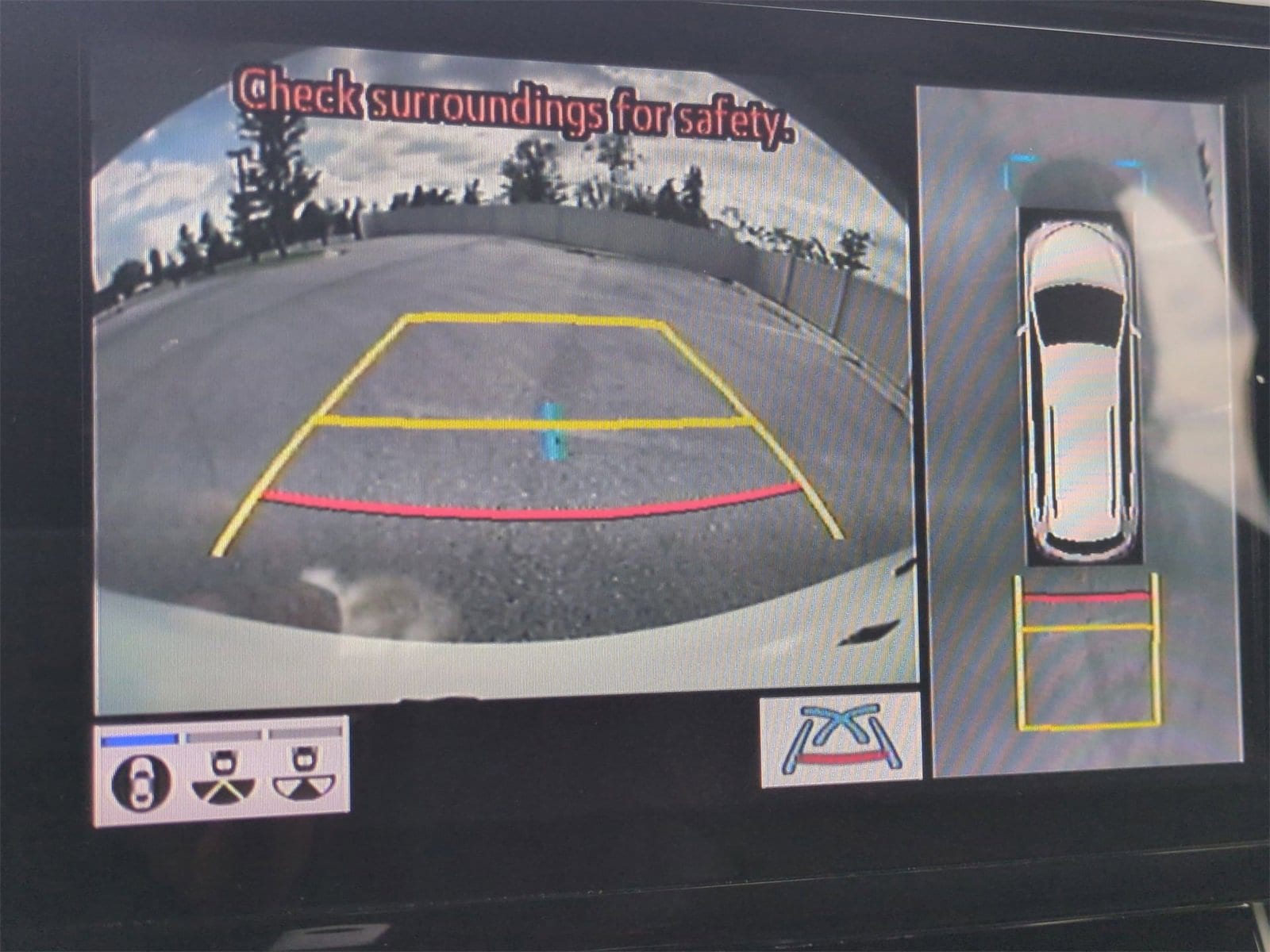 Thumbnail: 2021 Toyota Sienna - 32