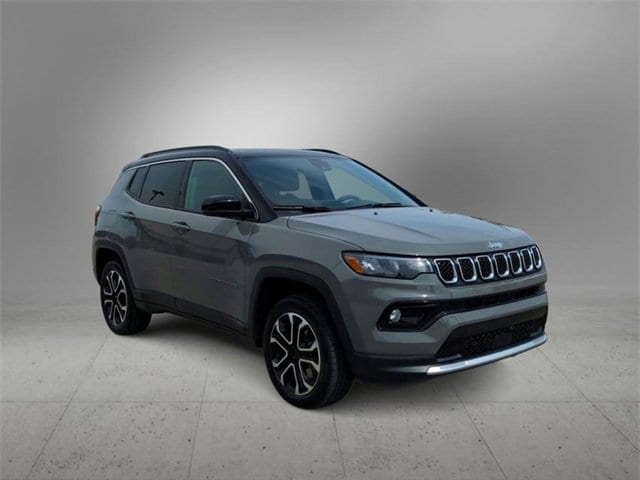 Used 2023 Jeep Compass Limited with VIN 3C4NJDCN7PT509890 for sale in Farmington, MI