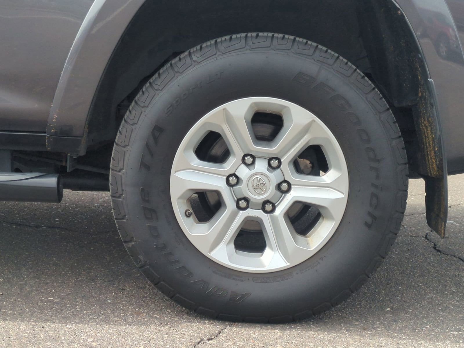 Thumbnail: 2014 Toyota 4Runner - 14