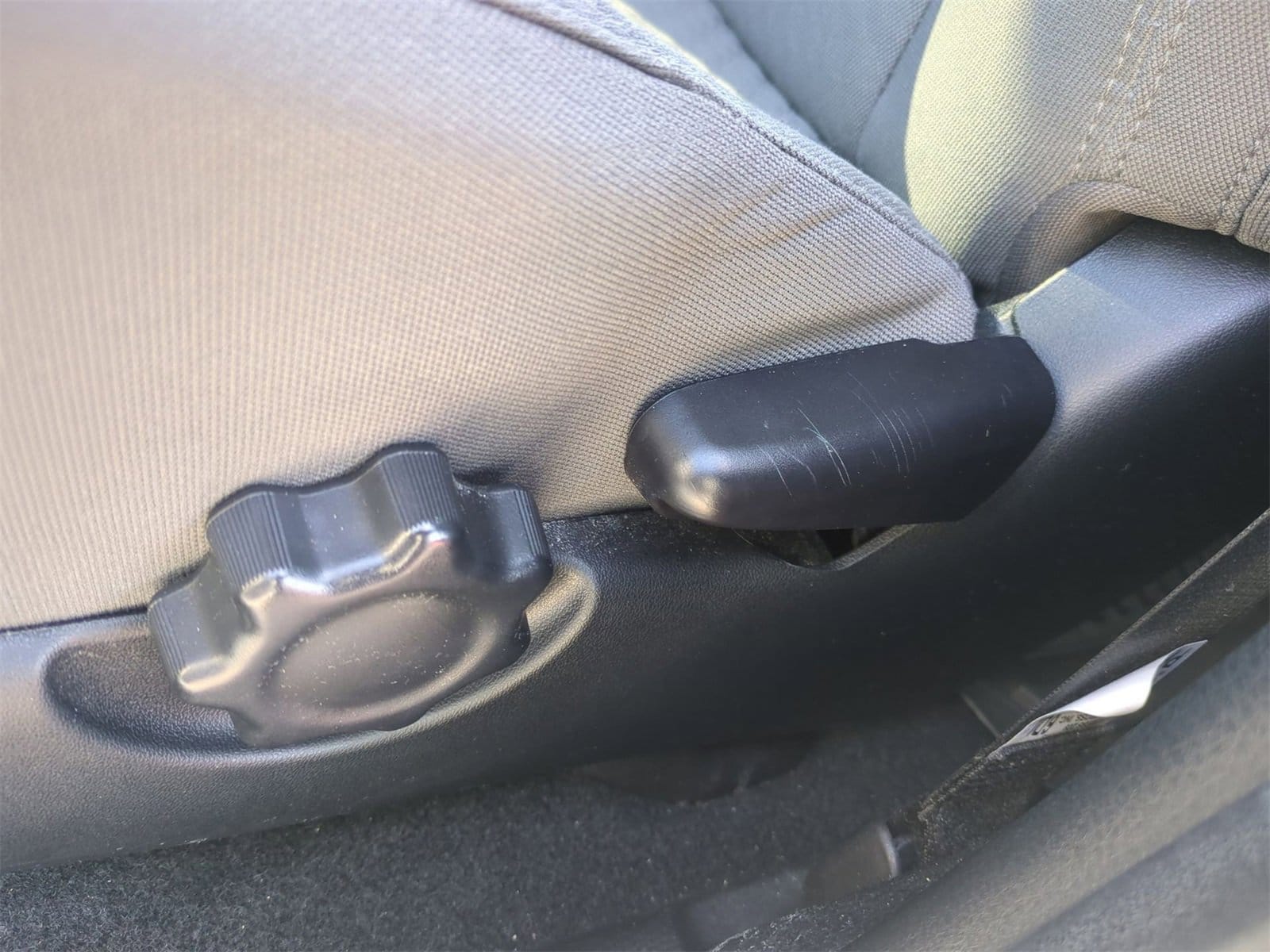 Thumbnail: 2023 Toyota Tacoma - 17