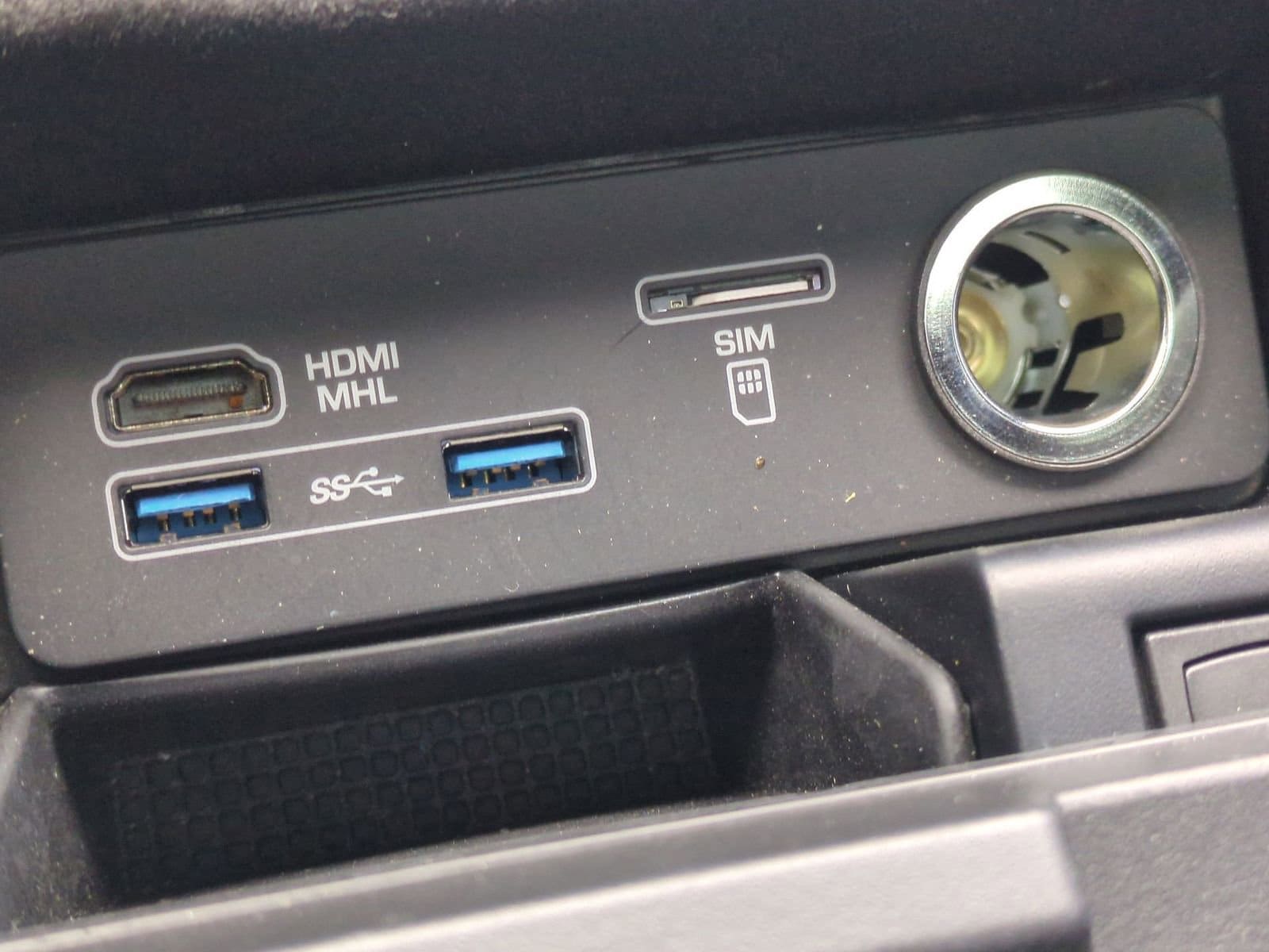 Thumbnail: 2017 Land Rover Range Rover - 33