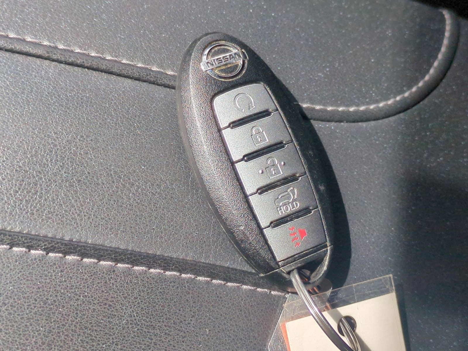 Thumbnail: 2018 Nissan Rogue - 33