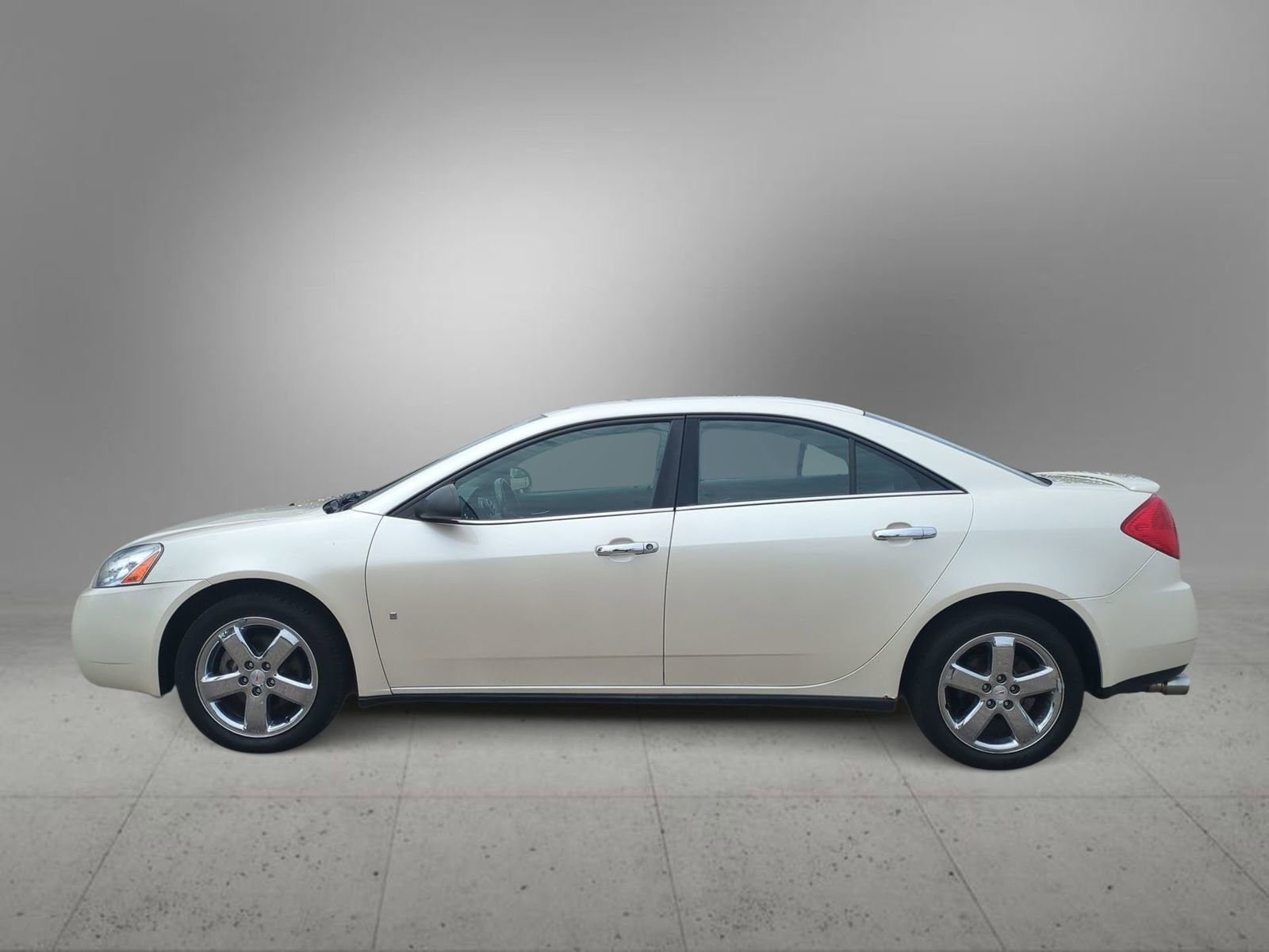Thumbnail: 2009 Pontiac G6 - 5