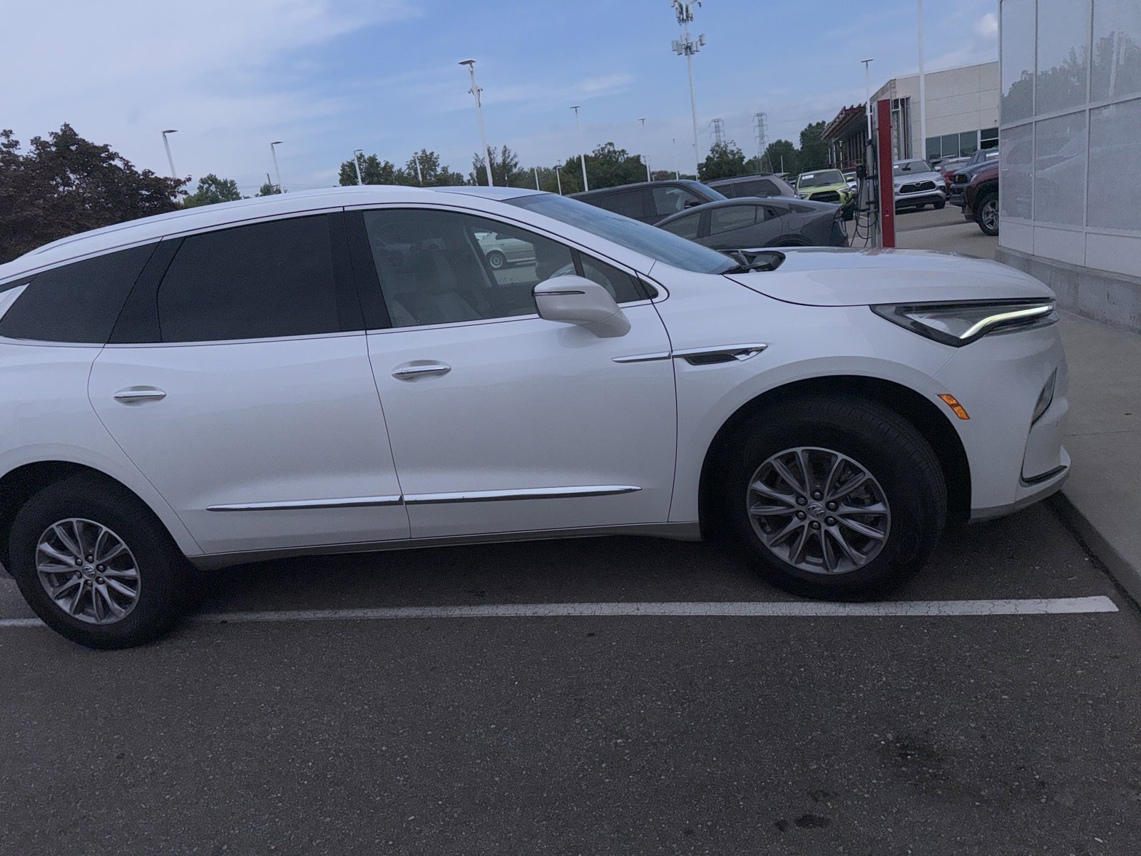 Thumbnail: 2023 Buick Enclave - 5
