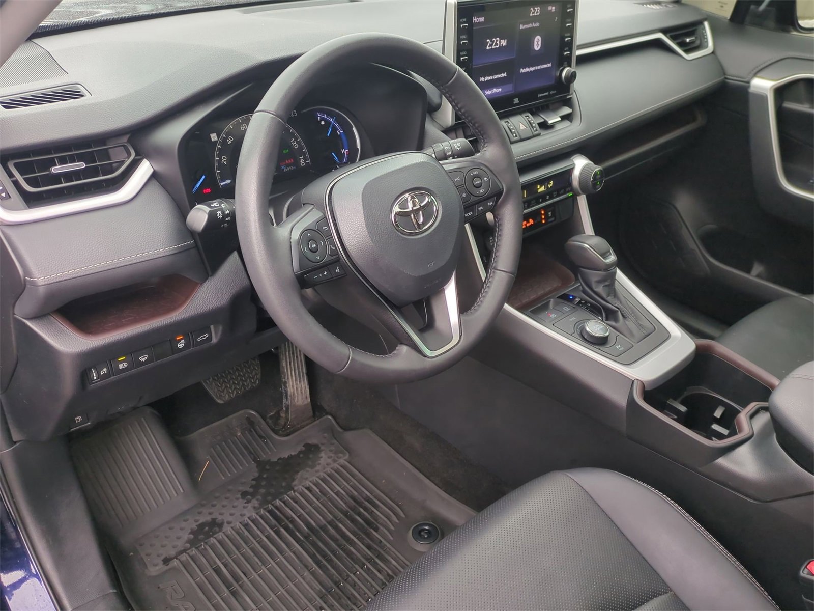 Thumbnail: 2022 Toyota RAV4 - 10