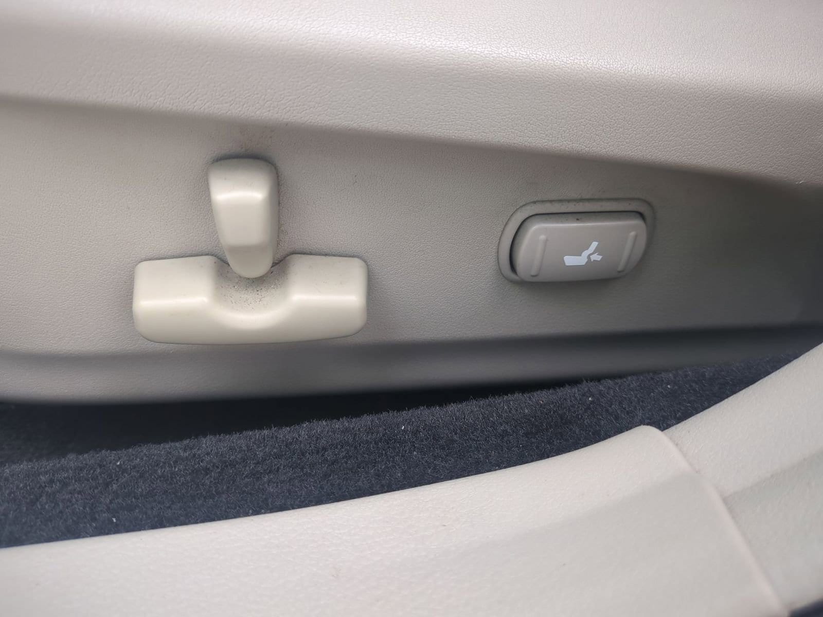Thumbnail: 2010 Subaru Outback - 17