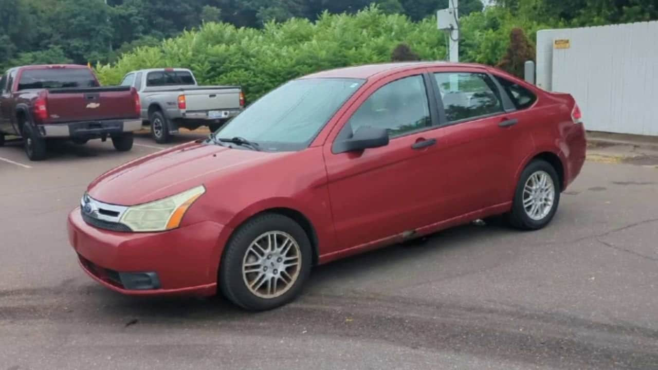 Thumbnail: 2010 Ford Focus - 4
