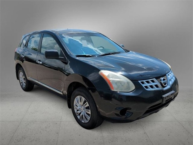 Used 2011 Nissan Rogue S with VIN JN8AS5MV2BW265928 for sale in Farmington, MI