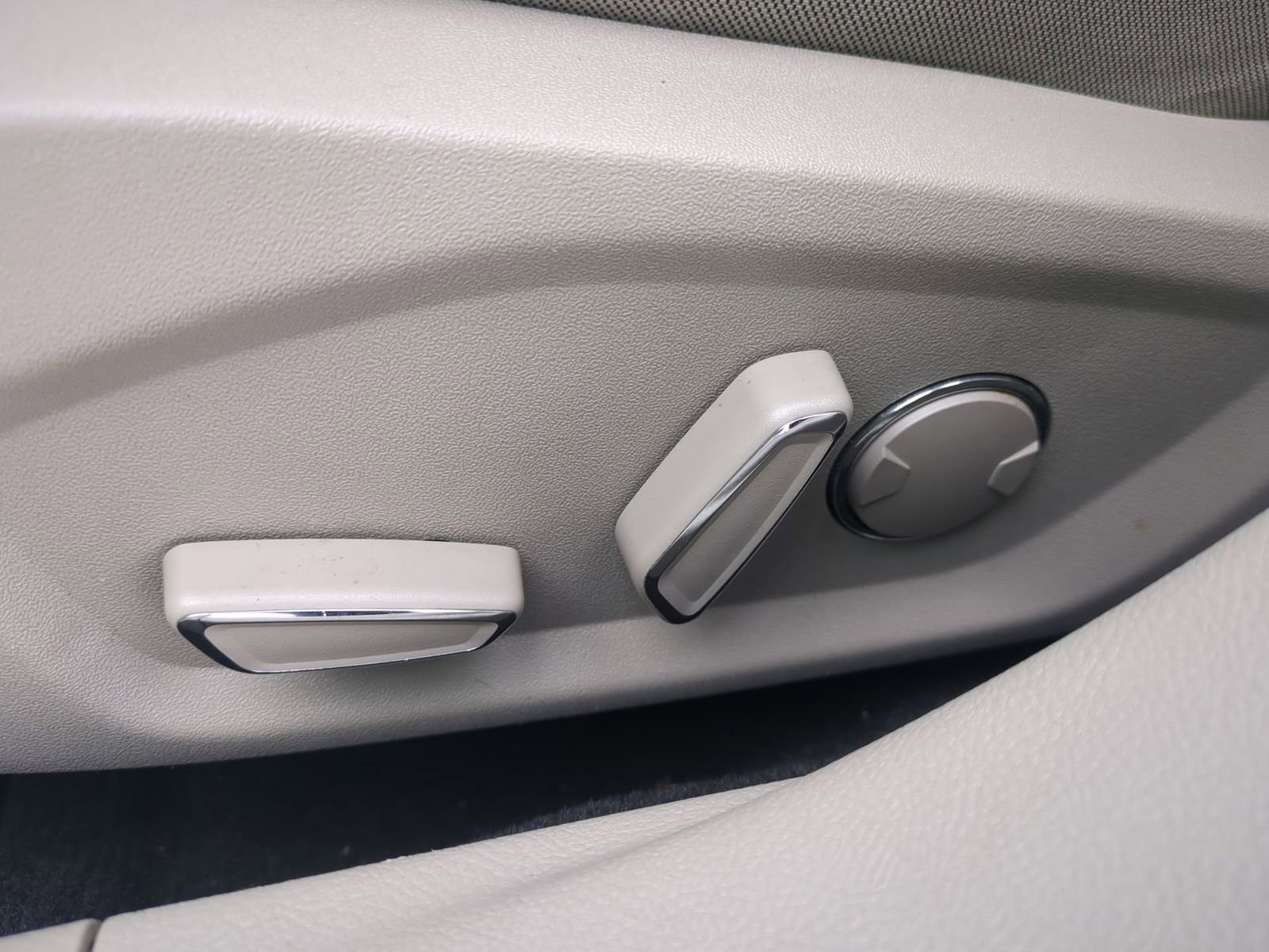 Thumbnail: 2019 Ford Fusion - 17