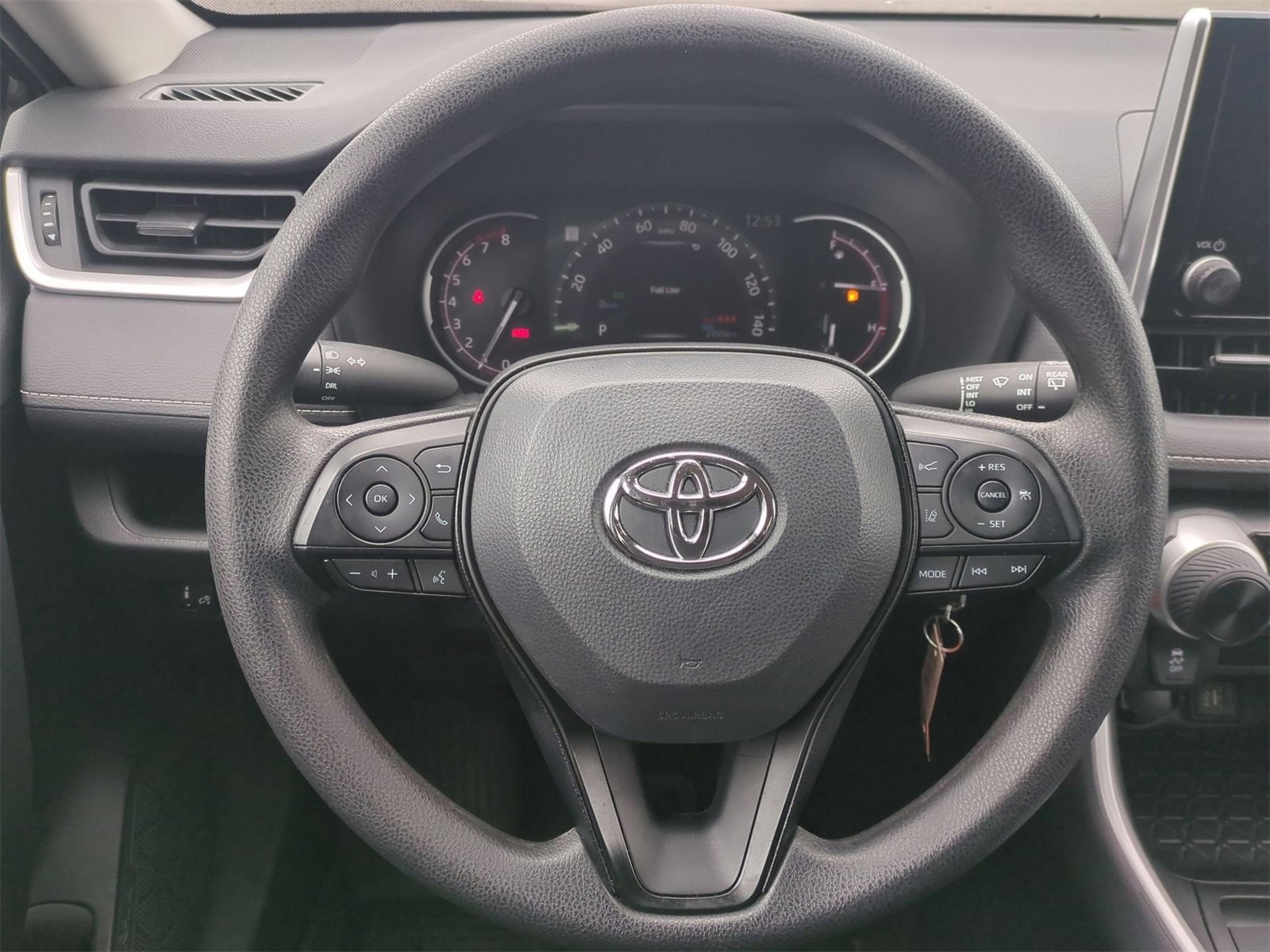 Thumbnail: 2023 Toyota RAV4 - 22