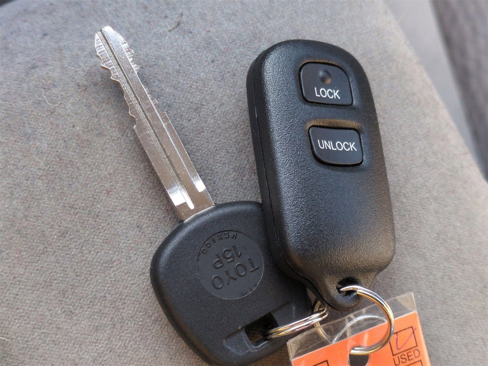 Thumbnail: 2005 Toyota Corolla - 31