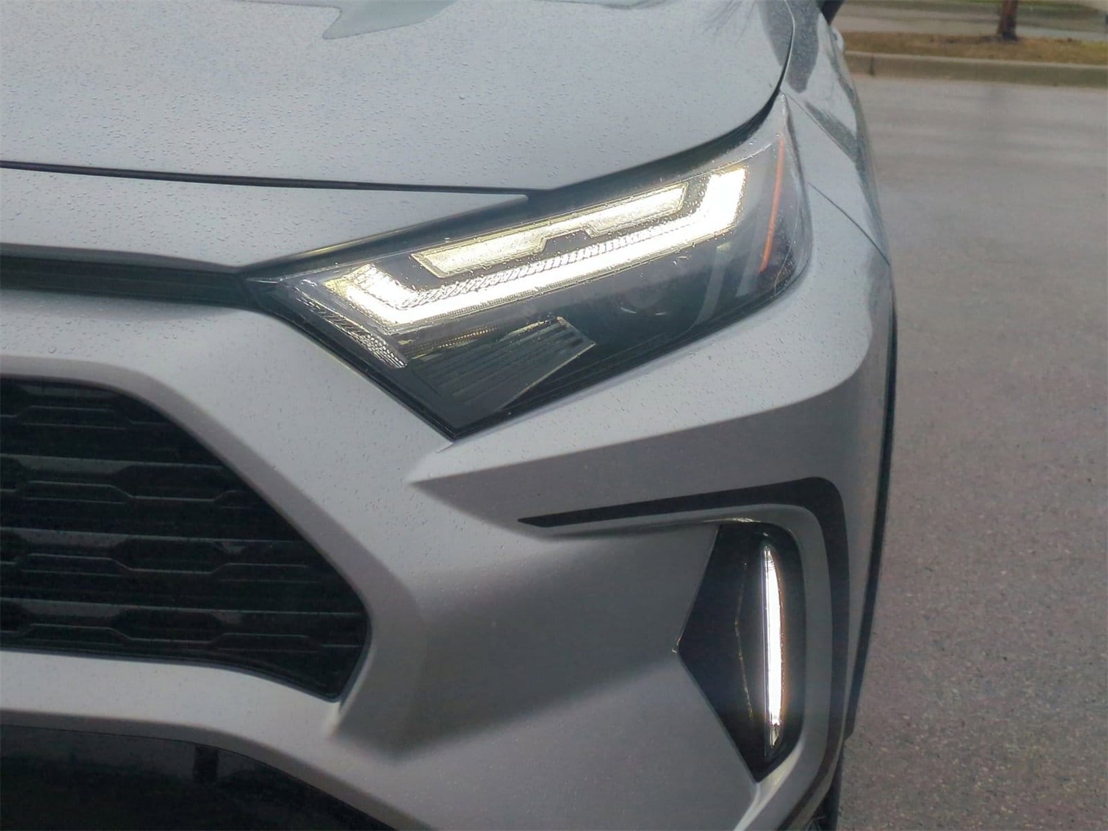 Thumbnail: 2024 Toyota RAV4 - 11