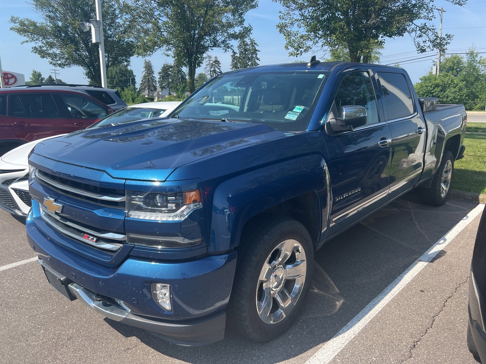 Thumbnail: 2018 Chevrolet Silverado 1500 - 1