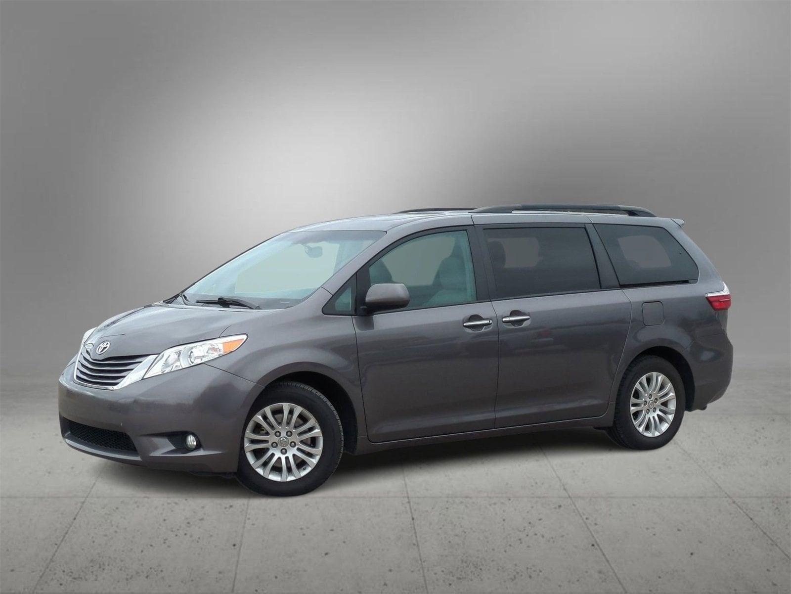 2017 Toyota Sienna SE -
                  Farmington Hills, MI