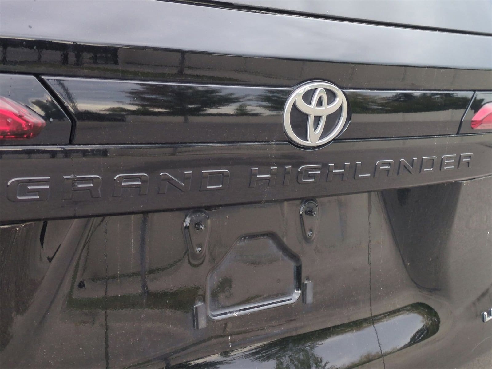 Thumbnail: 2024 Toyota Grand Highlander - 13