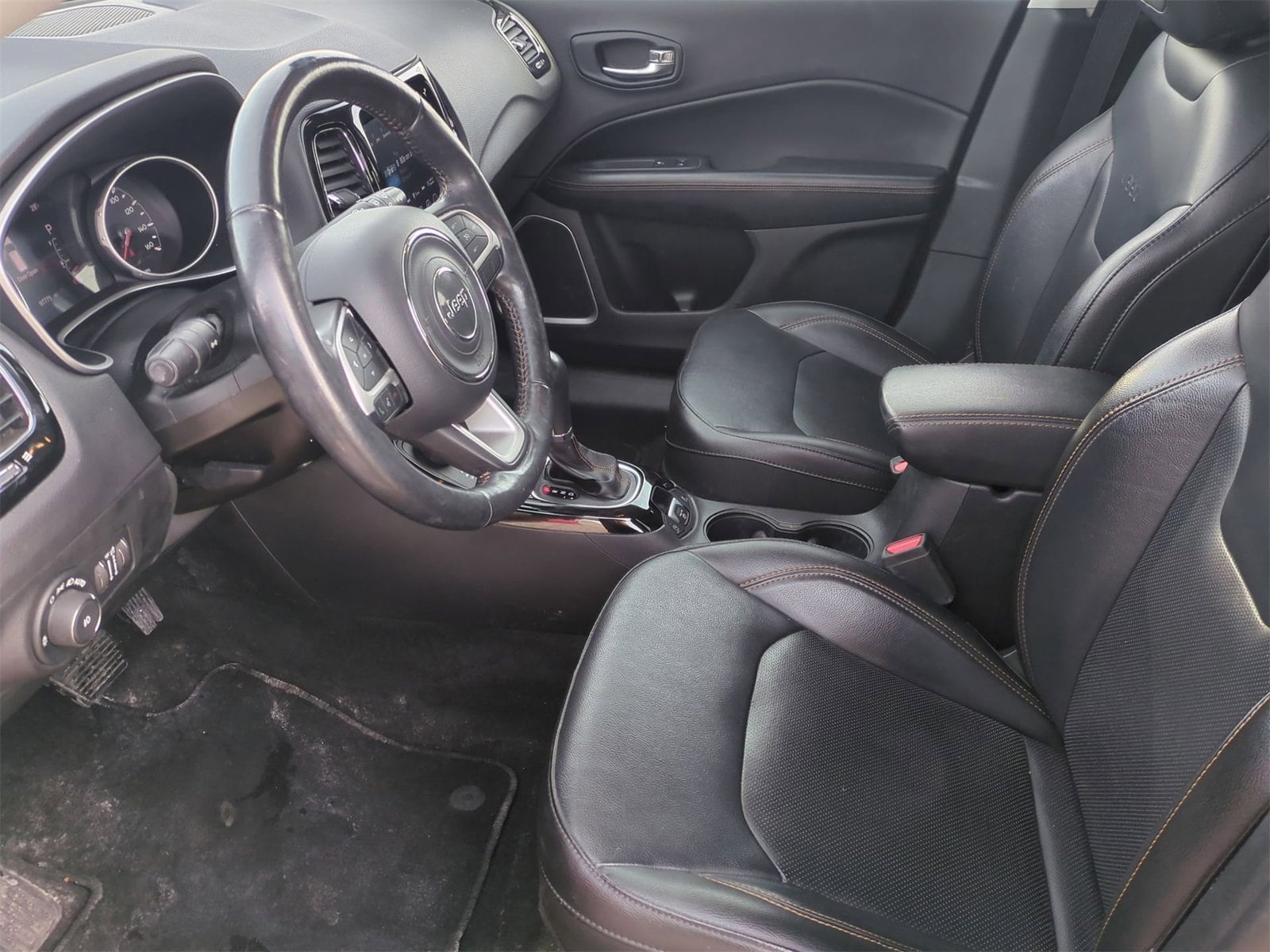 Thumbnail: 2019 Jeep Compass - 16