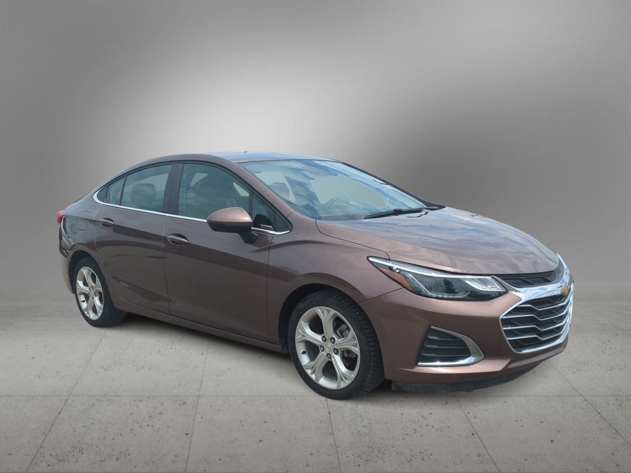 Thumbnail: 2019 Chevrolet Cruze - 2