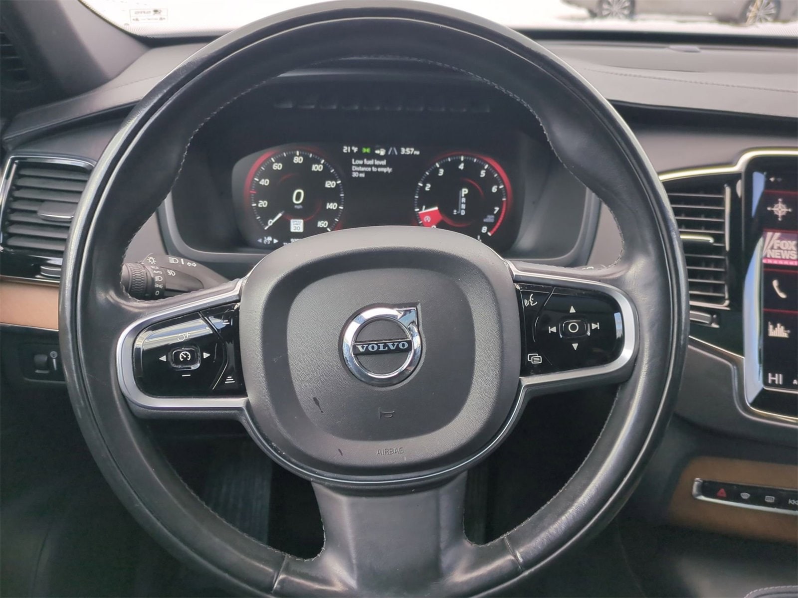 Thumbnail: 2016 Volvo XC90 - 25