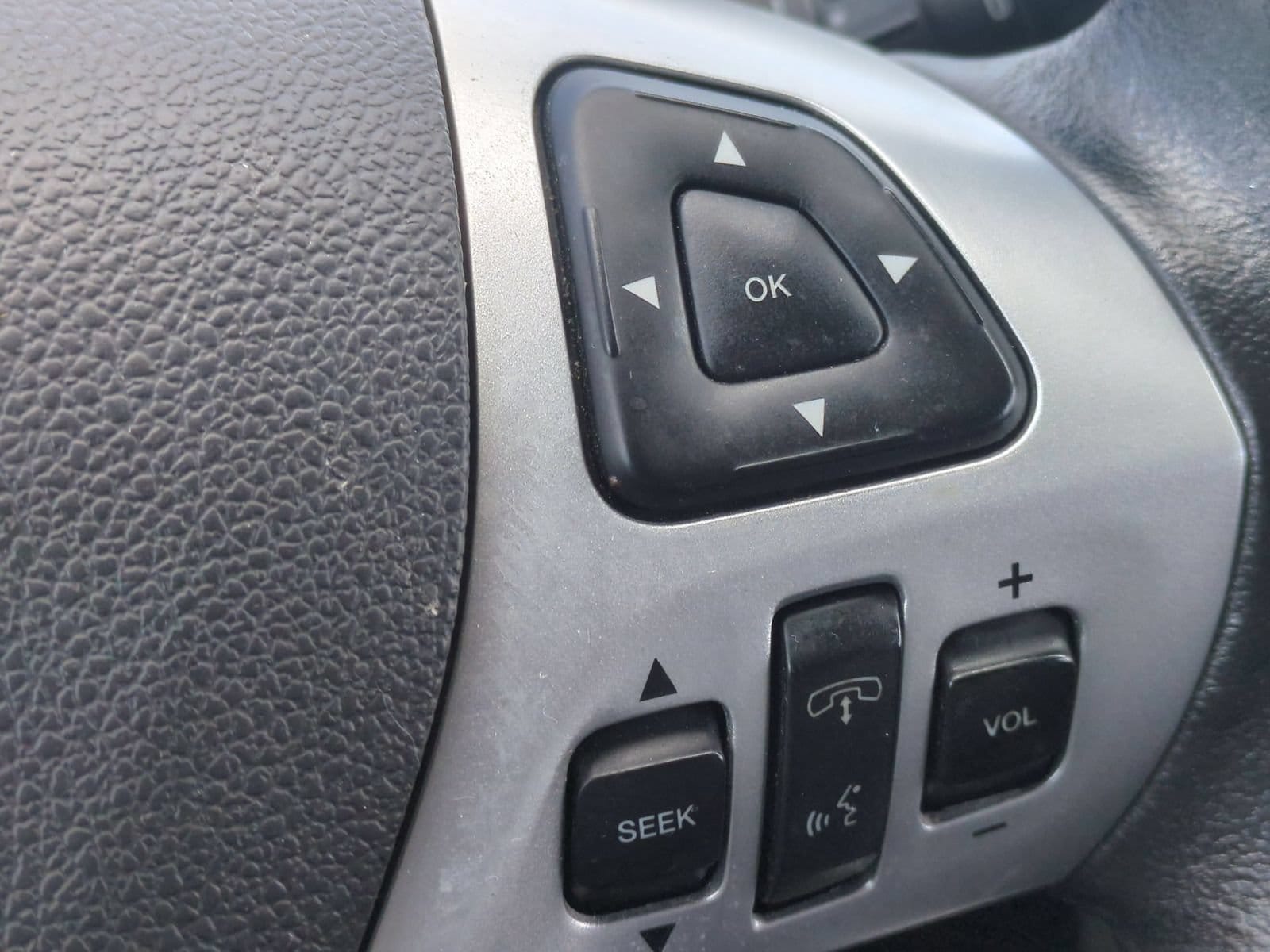 Thumbnail: 2013 Ford Edge - 25