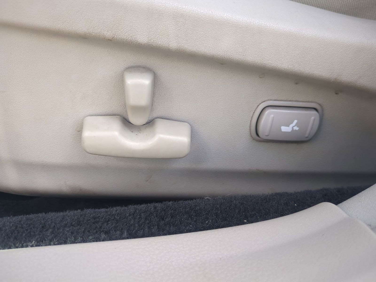 Thumbnail: 2011 Subaru Legacy - 17