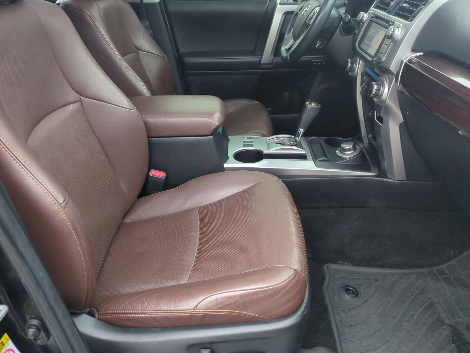 Thumbnail: 2015 Toyota 4Runner - 23