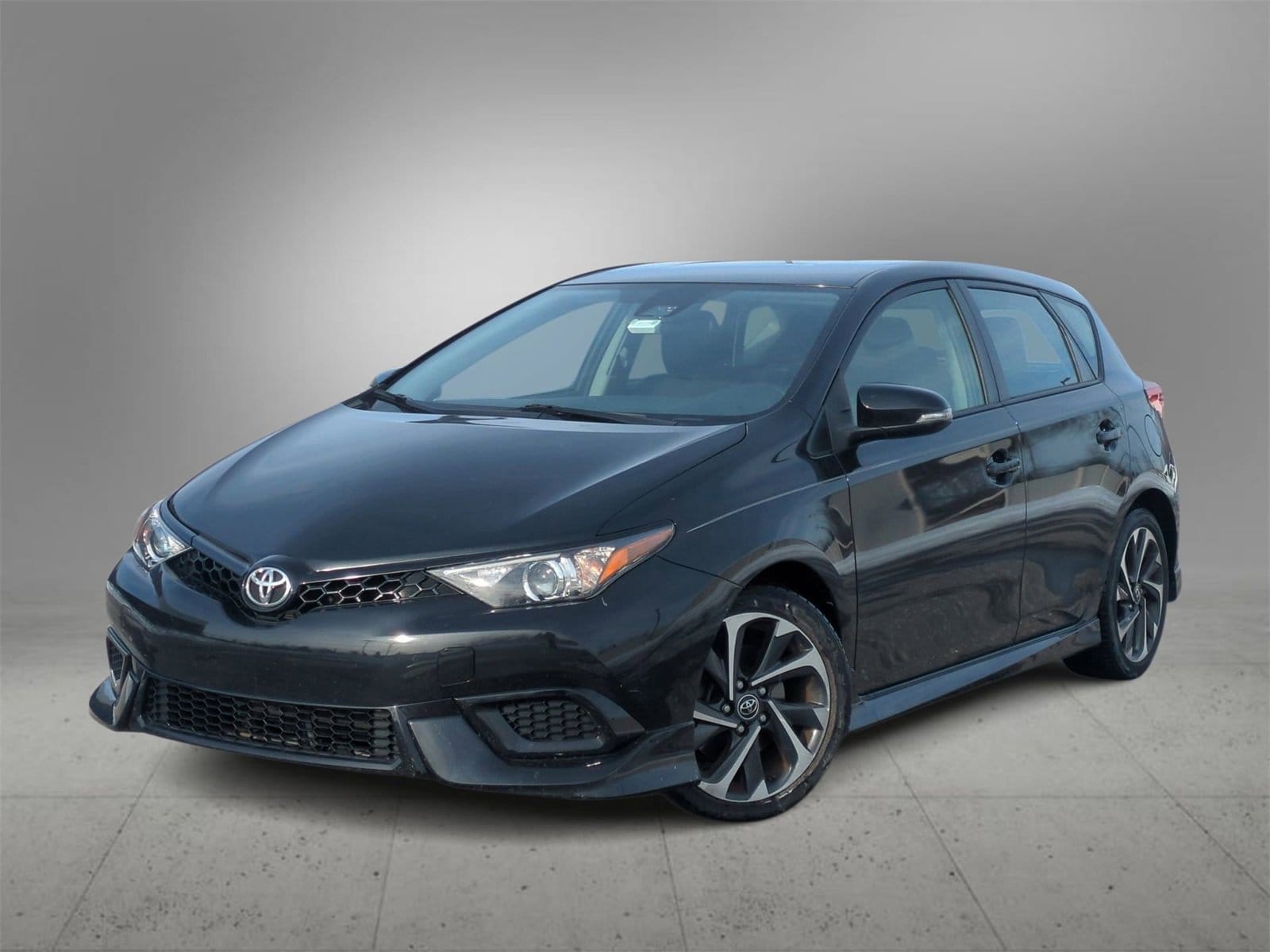 2018 Toyota Corolla iM Base -
                  Farmington Hills, MI