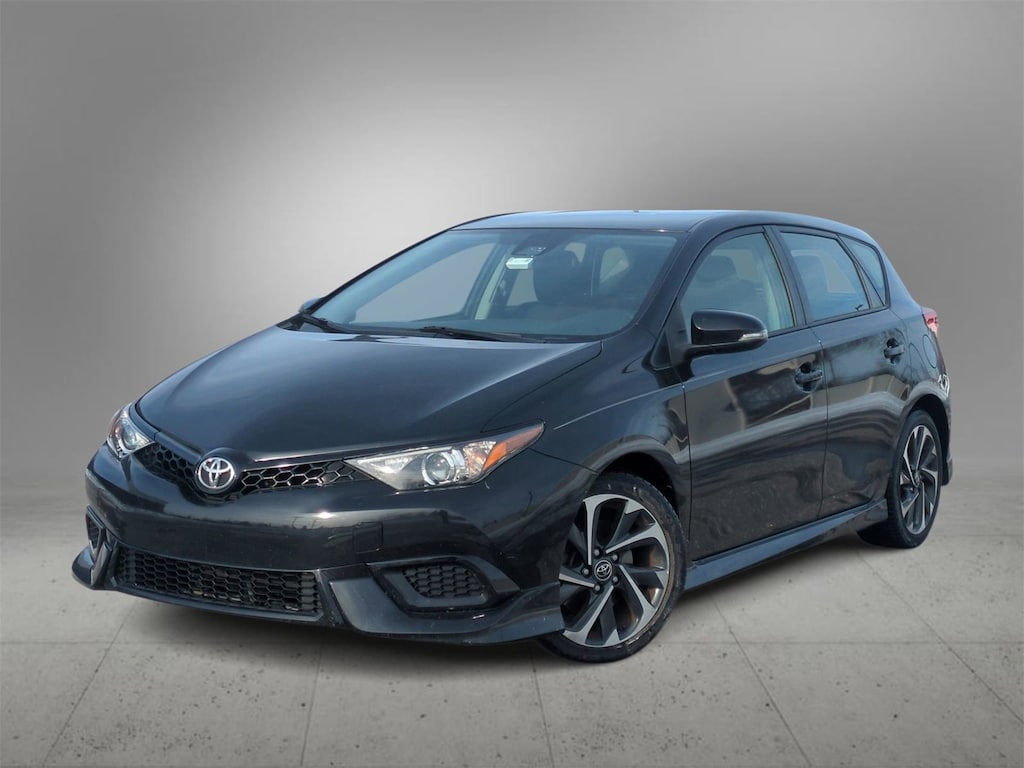 Used 2018 Toyota Corolla iM Base Hatchback